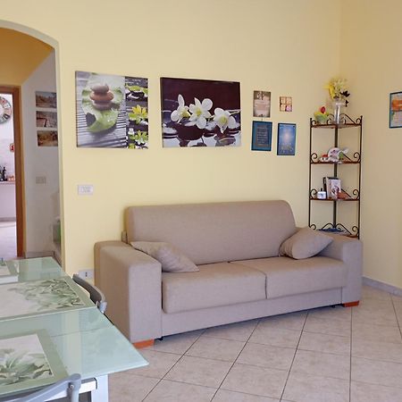 A Casa Di Ste - Vicino Aeroporto Falcone Borsellino Каріні Екстер'єр фото